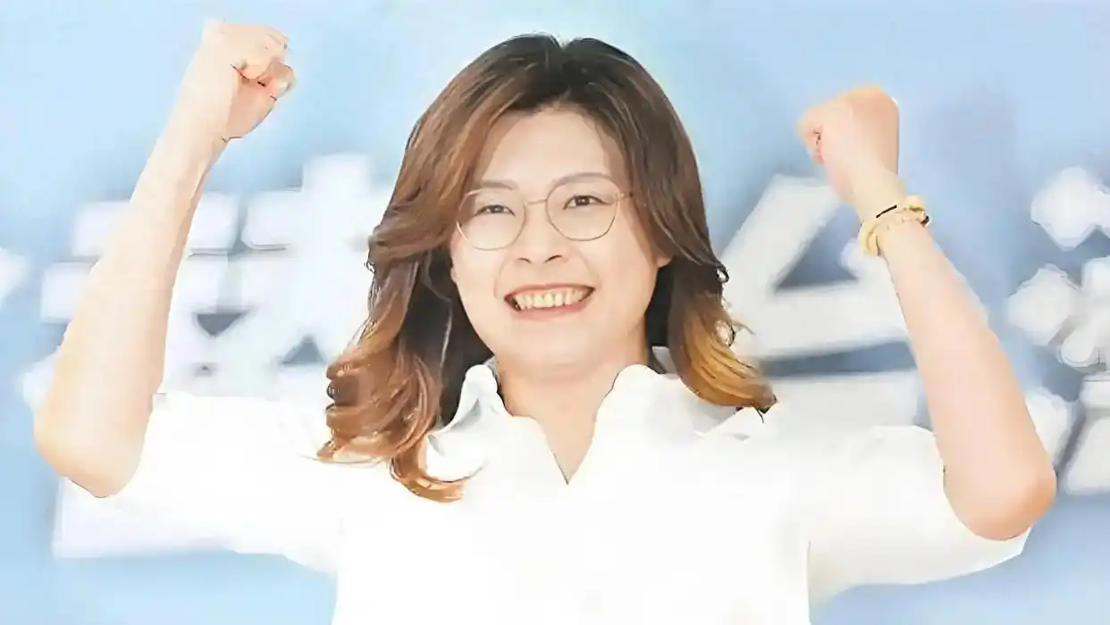 郑丽文今日就任国民党主席,昨日就两岸关系强势回应外媒