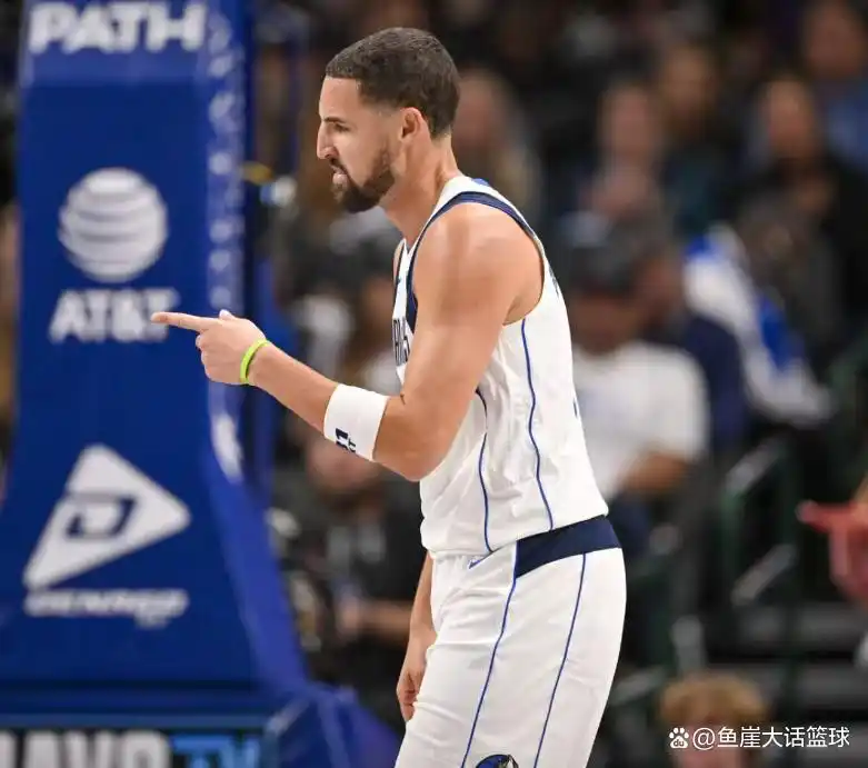 弗拉格35+8哈登空砍29+8+11 独行侠送快船四连败_NBA快船对阵独行侠比赛结果_弗拉格35分独领风骚