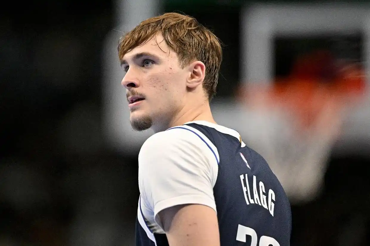 NBA常规赛快船对阵独行侠_弗拉格35+8哈登空砍29+8+11 独行侠送快船四连败_独行侠弗拉格生涯得分纪录