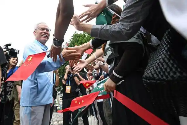 高清大图|三地联动四城同传!第十五届全运会火炬传递活动举行