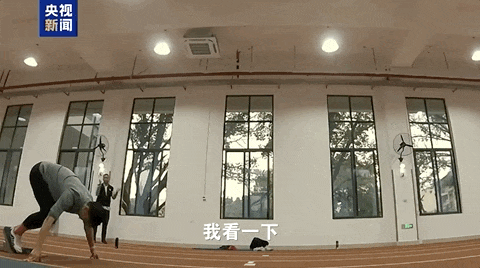 刘景扬麦国强跨栏教练合作历程_刘景扬全国田径锦标赛夺冠故事_2025年刘翔跨栏视频