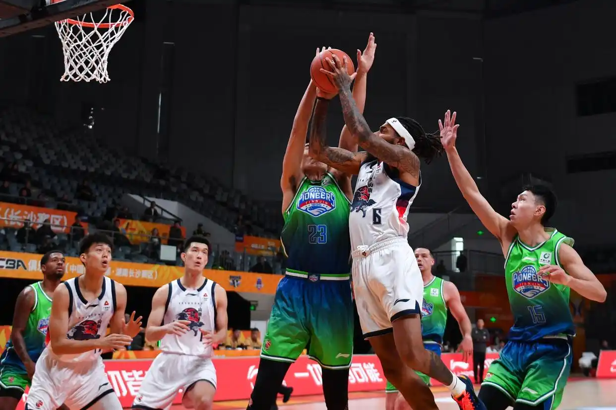 （体育）篮球——CBA俱乐部杯赛：山东高速胜天津先行者