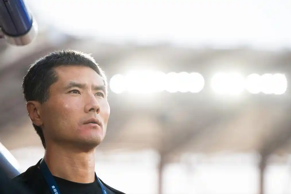 中国男足国家队主教练邵佳一_邵佳一的岗位目标是进2030世界杯_邵佳一出任国足主帅