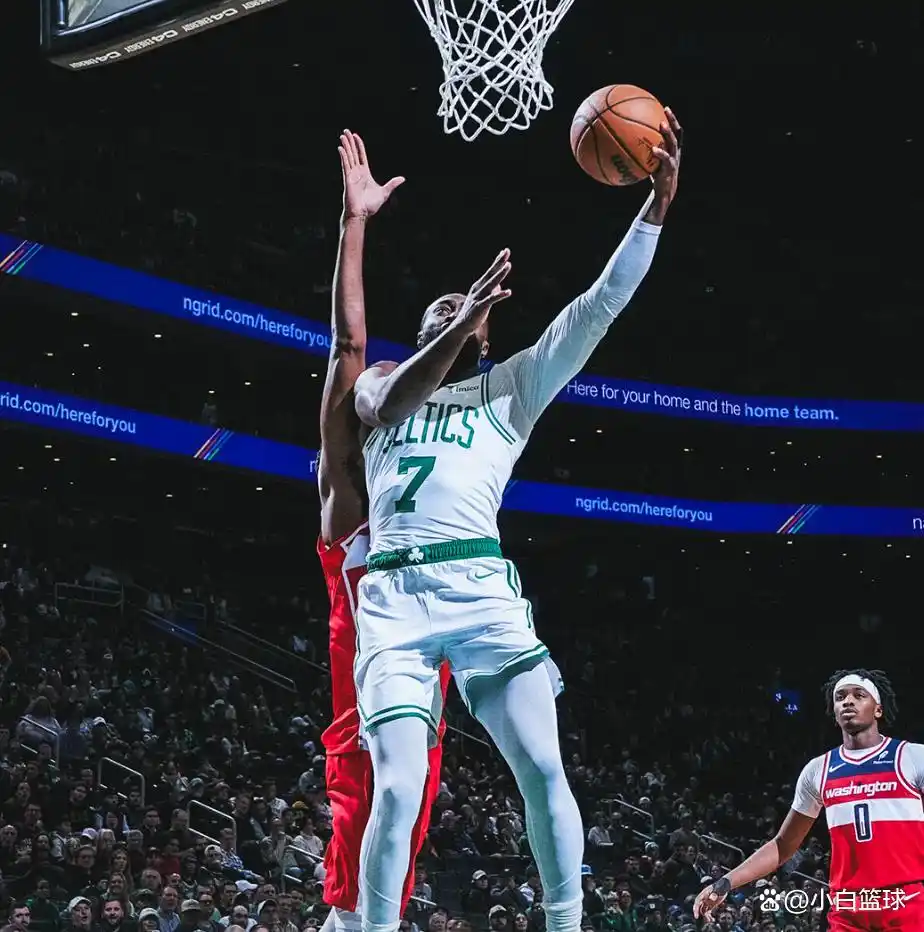 杰伦布朗三节35分波士顿凯尔特人vs华盛顿奇才_布朗本赛季五次30+表现分析_杰伦布朗35+5+5萨尔空砍31+8 凯尔特人大胜奇才