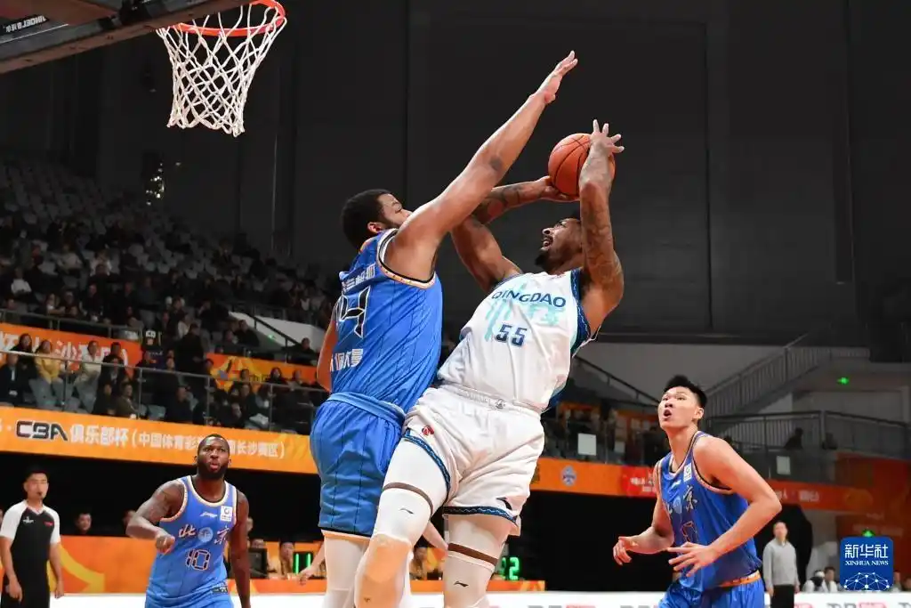青岛俱乐部杯大胜北京 米奇直面斯佩尔曼_北京北汽队青岛崂山啤酒队比赛战报_青岛崂山啤酒队CBA俱乐部杯赛A组比赛
