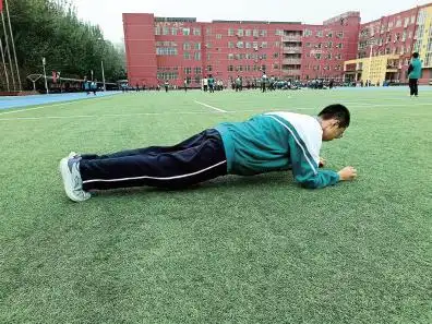 怎么练习弹跳力_中考体育现场考试素质项目Ⅱ备考攻略_中考体育现场考试素质项目Ⅱ怎么选怎么练