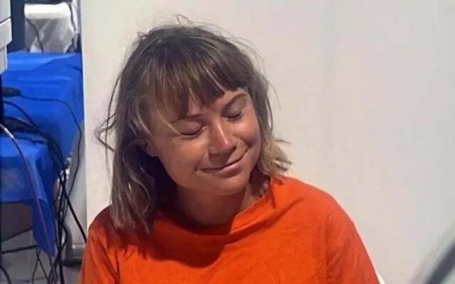 瑞典环保少女被指遭以色列军队扣押虐待，各方说法行动成谜？