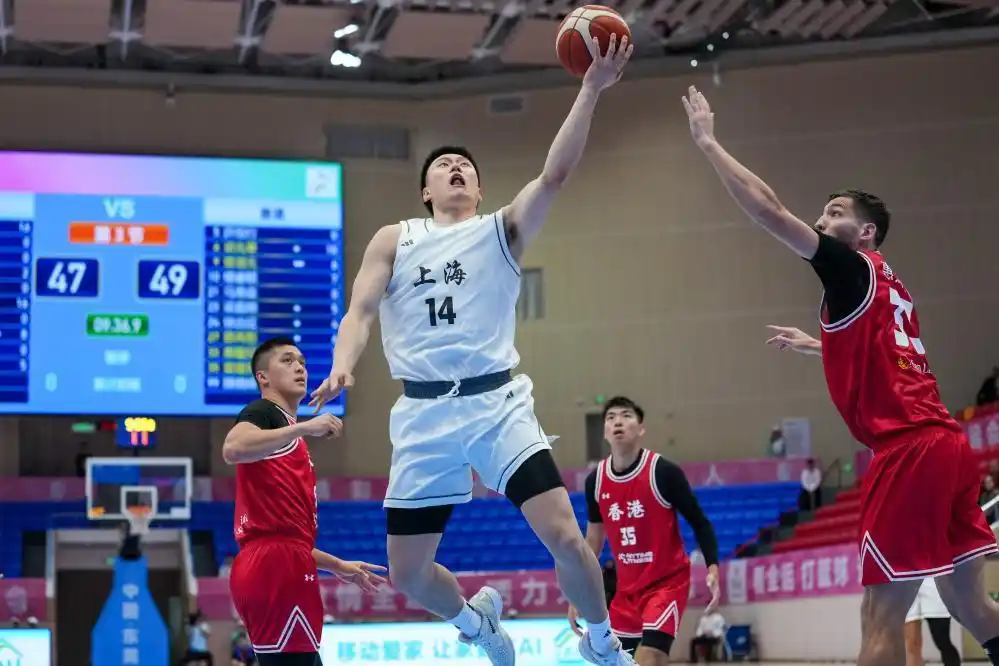 详细阅读:全运会男篮比赛:周琦和胡金秋“双塔”优势明显 争冠热门四川队大胜对手 全运会男篮比赛:周琦和胡金秋“双塔”优势明显 争冠热门四川队大胜对手