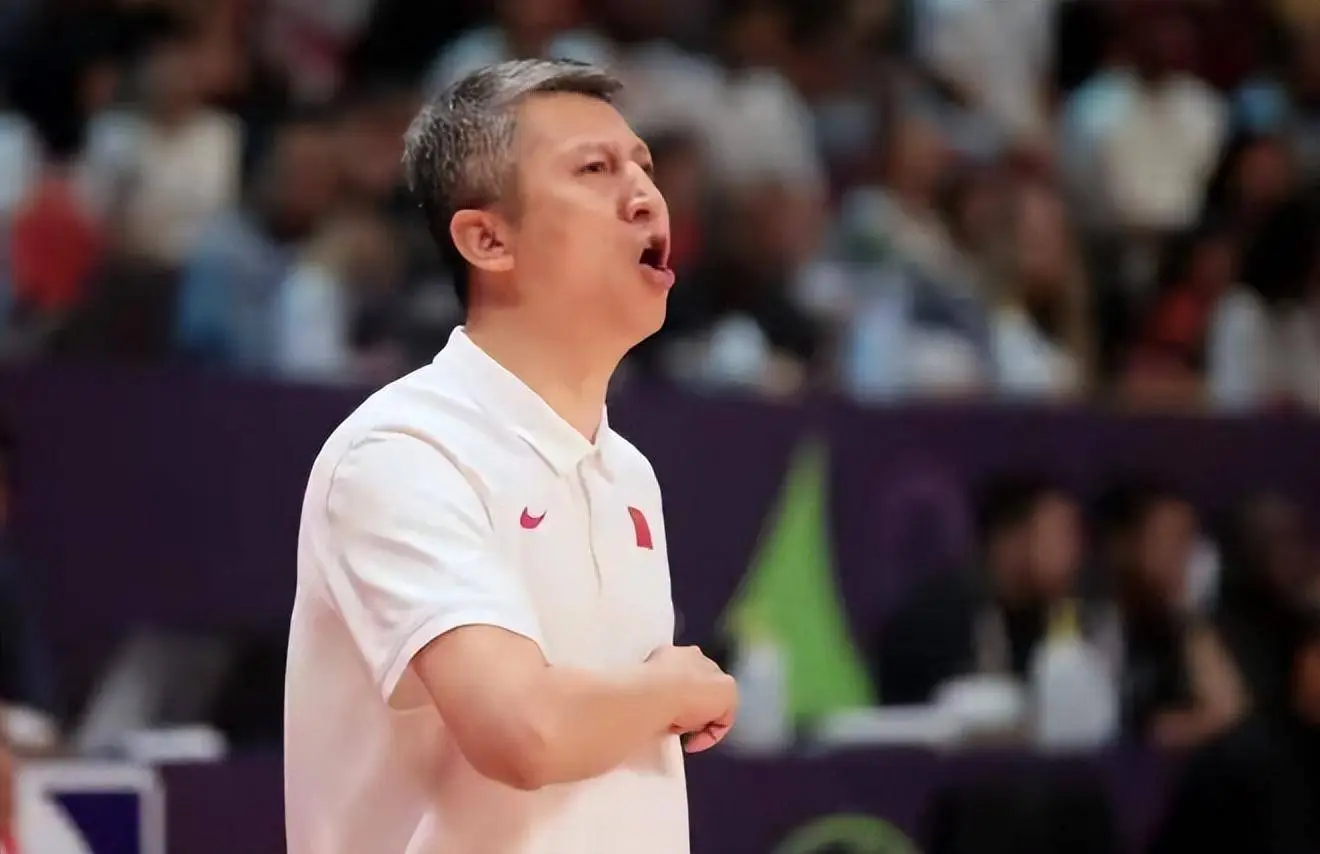 2025男篮国家队名单_中国男篮对阵韩国队首发名单_周琦胡明轩廖三宁入选情况