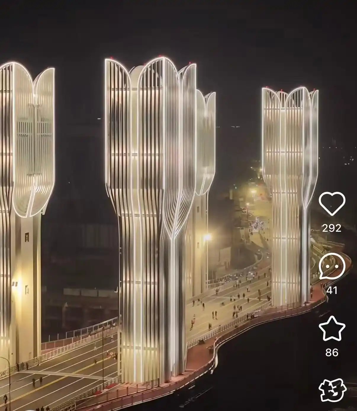 武汉一桥体酷似“迪迦变身器”走红_武汉迪迦大桥 钢花造型升降桥 武汉本土力量建造开启桥