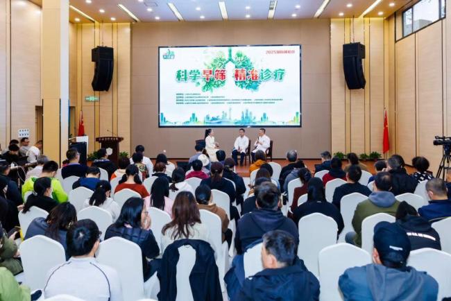 32岁儿子陪护69岁母亲双双确诊肺癌 早筛挽救生命