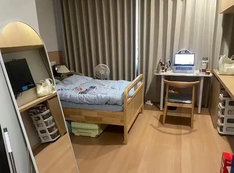 27岁住进养老院是啥体验？为照顾奶奶，每月花1500元