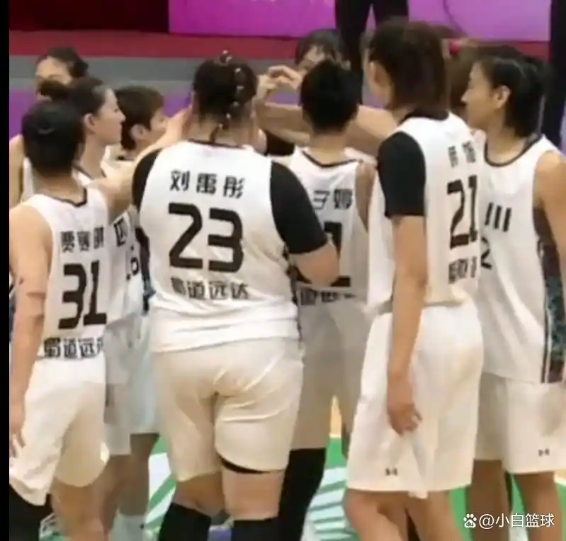 四川女篮全运会_李梦全运会表现_全运会女篮成年组开赛：北京击败新疆 四川98分大胜山西