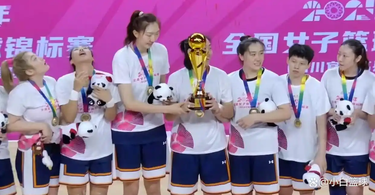 四川女篮全运会_全运会女篮成年组开赛：北京击败新疆 四川98分大胜山西_李梦全运会表现