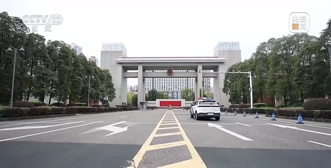 沈伯洋 台独顽固分子 沈伯洋 黑熊学院 分裂国家罪_重庆警方收到大量举报沈伯洋线索