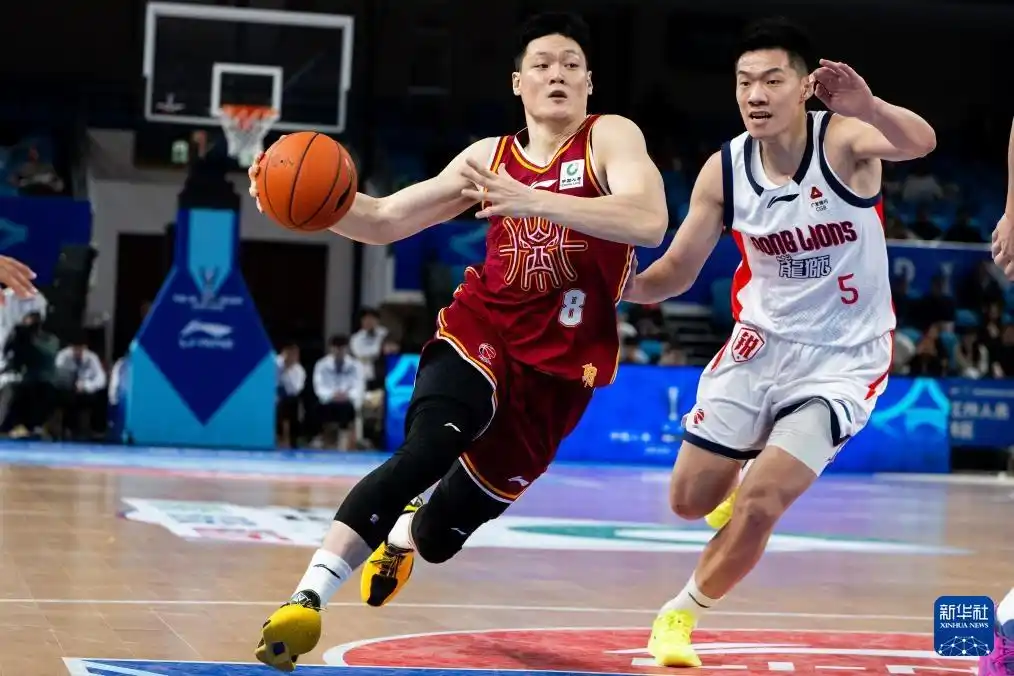 俱乐部杯山西击败广州 张宁突破分球_山西汾酒队CBA俱乐部杯赛2023_山西汾酒队对阵广州朗肽海本队比赛战报