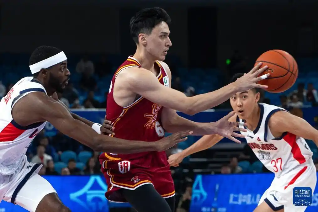 山西汾酒队对阵广州朗肽海本队比赛战报_俱乐部杯山西击败广州 张宁突破分球_山西汾酒队CBA俱乐部杯赛2023