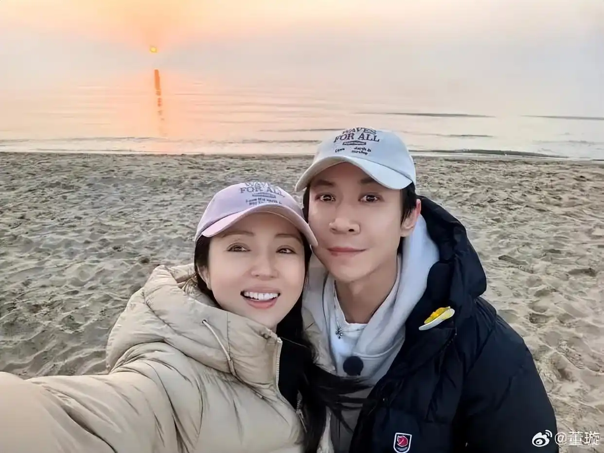 董璇综艺访谈张维伊_董璇张维伊婚礼回应_董璇回应婚礼餐标67元