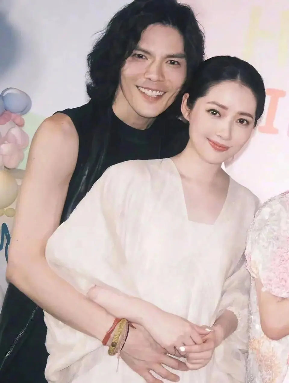 郭碧婷坦言向太给了很多钱_郭碧婷向佐婚姻现状_郭碧婷娘家经济状况