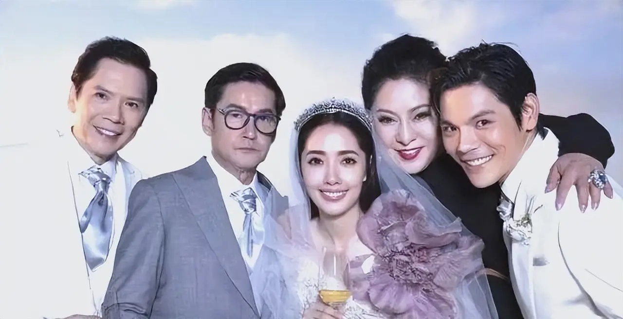 郭碧婷娘家经济状况_郭碧婷向佐婚姻现状_郭碧婷坦言向太给了很多钱