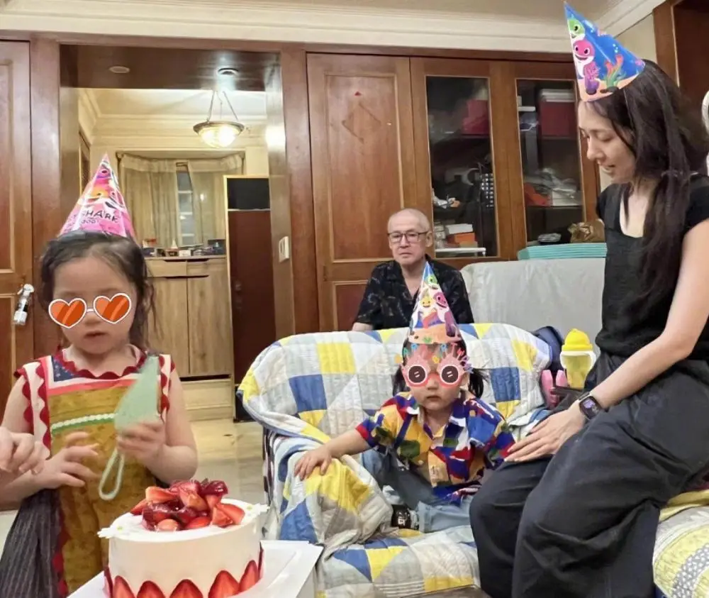 郭碧婷向佐婚姻现状_郭碧婷坦言向太给了很多钱_郭碧婷娘家经济状况