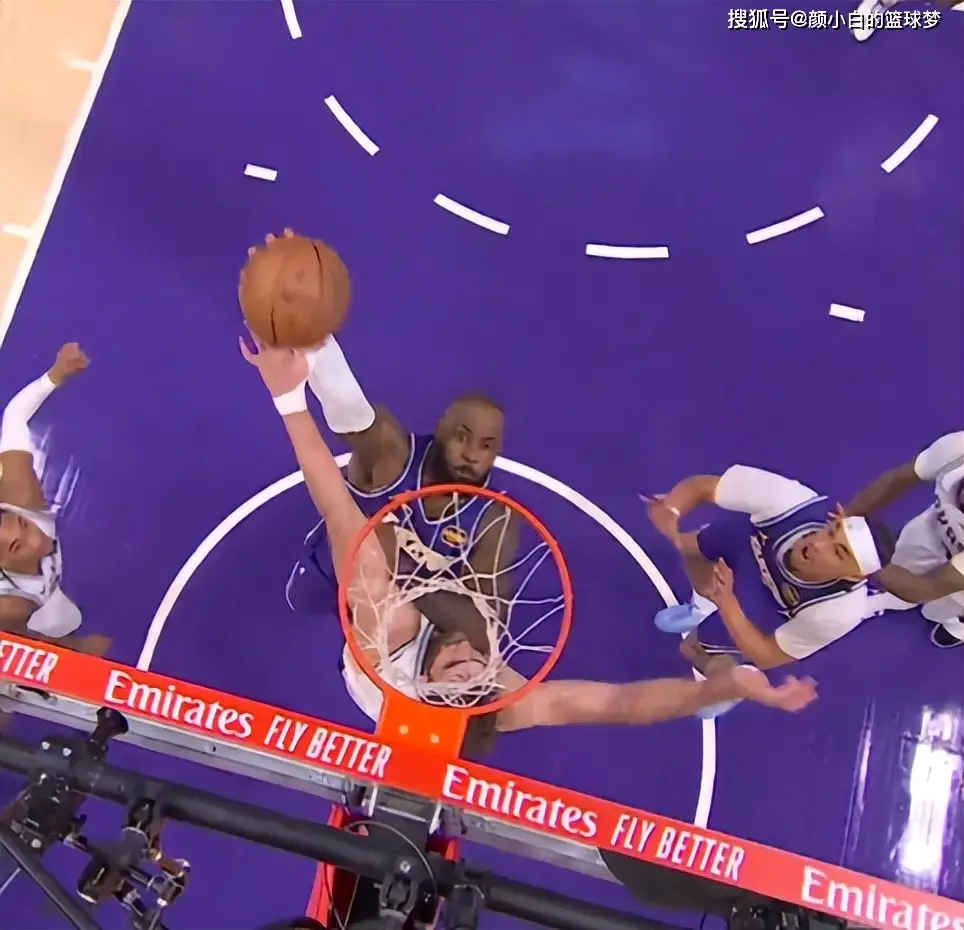 nba勒布朗詹姆斯十佳球_湖人队41岁巨星表现亮眼_勒布朗詹姆斯NBA杯1/4决赛惨败马刺