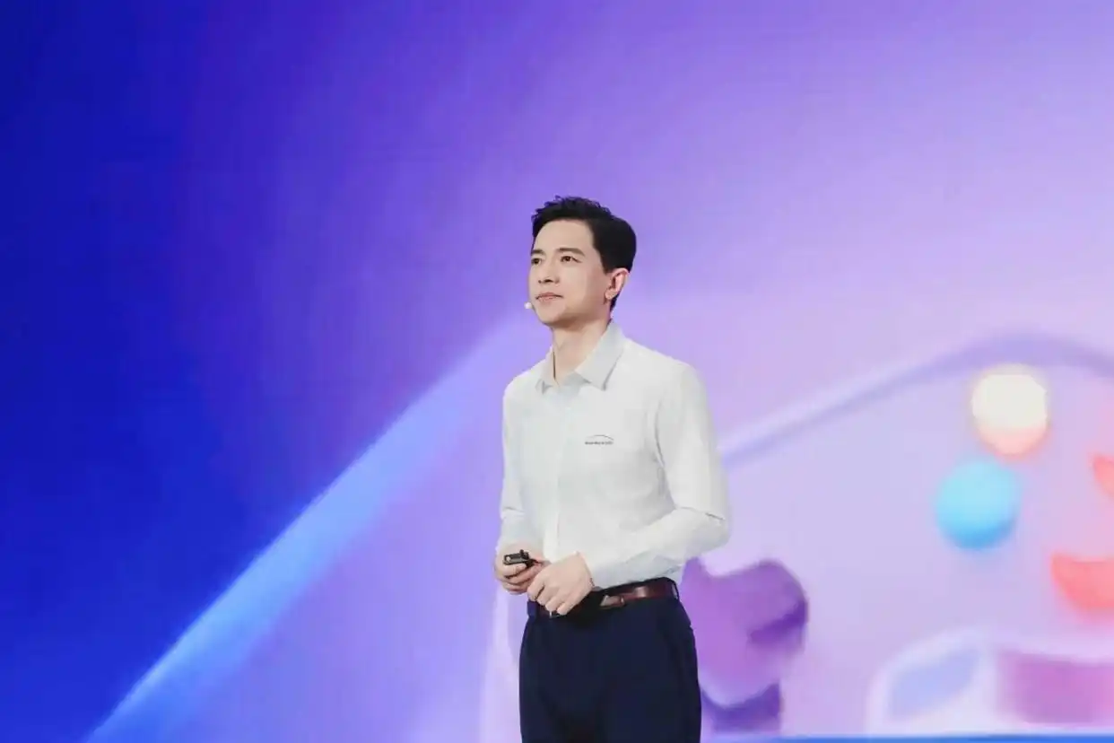 无人驾驶出租车_全球第一！萝卜快跑服务次数超1700万_未来出行