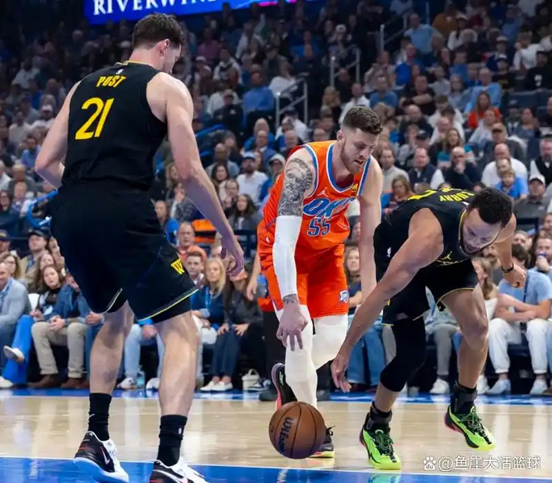 库里0助攻表现_勇士惨败雷霆 库里挑战霍姆格伦_勇士输球原因