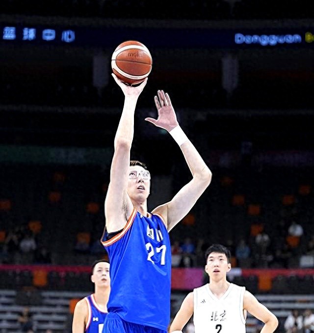 全运会男篮半决赛 辽宁广东对决 _ 中国男篮关键转折点 辽粤大战分析 _中国男篮比赛时间