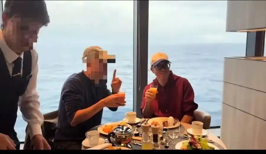 员工吐槽待遇差距_新东方：老板在南极 员工在加班_新东方俞敏洪南极全员信引发争议