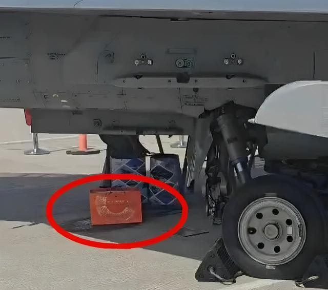 大V：印度光辉战机先天设计埋大雷 漏水成笑柄