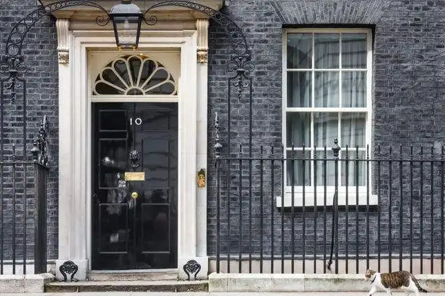 乌袭击莫斯科发电站_乌袭击莫斯科发电站 距克宫百余公里_泽连斯基美乌会谈达成共识