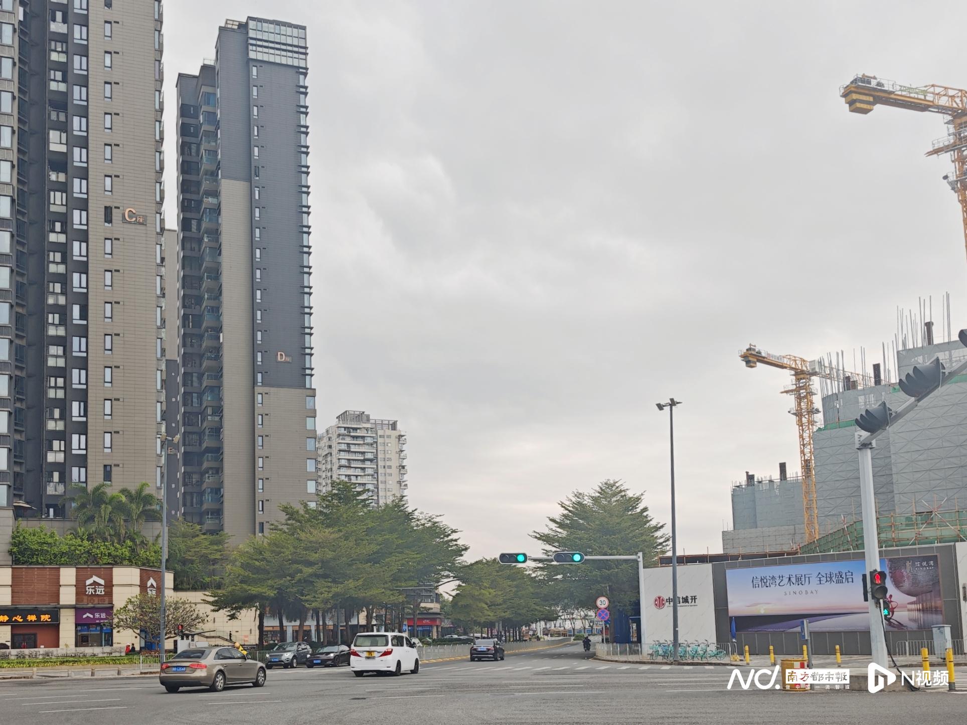 项目一路之隔即为翡翠海岸。