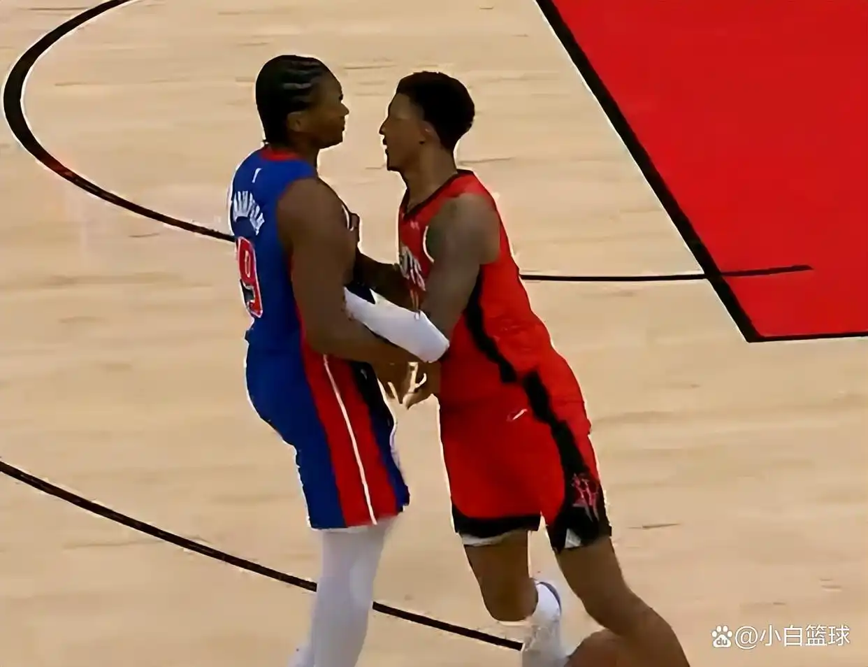 NBA常规赛:杜兰特37分火箭被活塞逆转吞连败 申京17+7丢绝平球