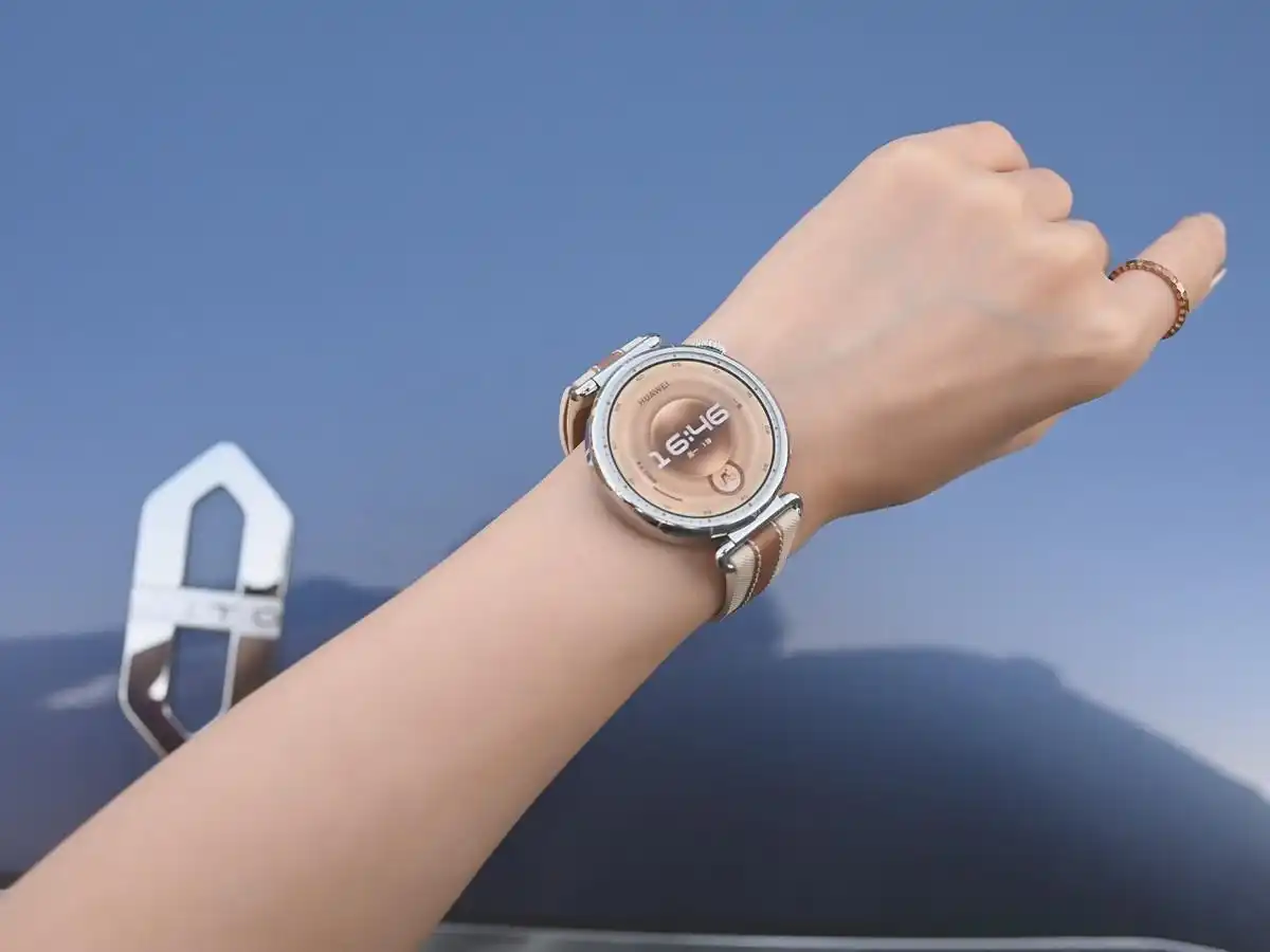 华为Mate80系列新品发布_华为新品发布会_华为Mate X7 11月25日发布会