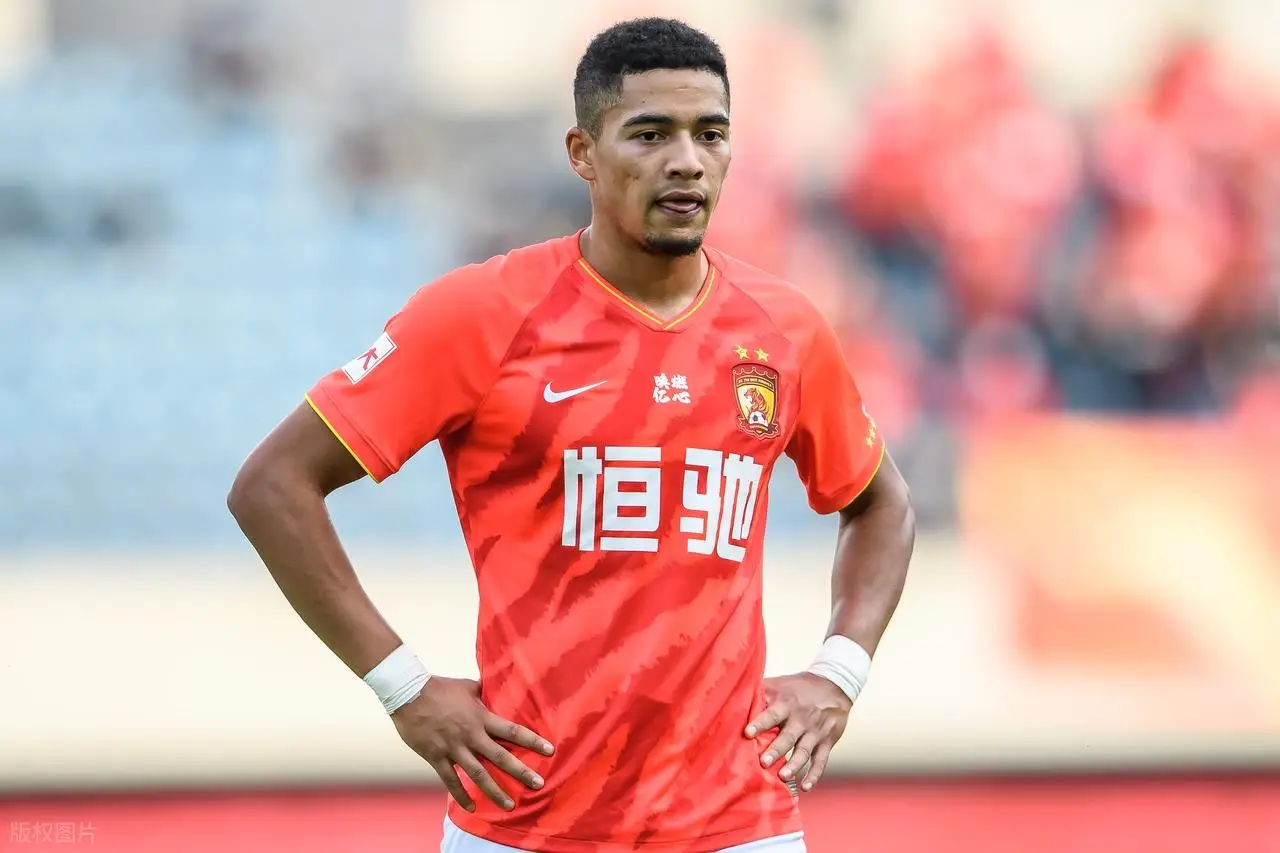 现中国国家足球队名单_国足大名单选拔标准曝光_邵佳一国足首次集训日期