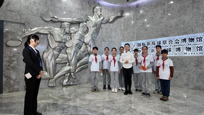 乒乓球中国教练组_教练队员球队乒乓中国选手是谁_中国乒乓球队教练队员