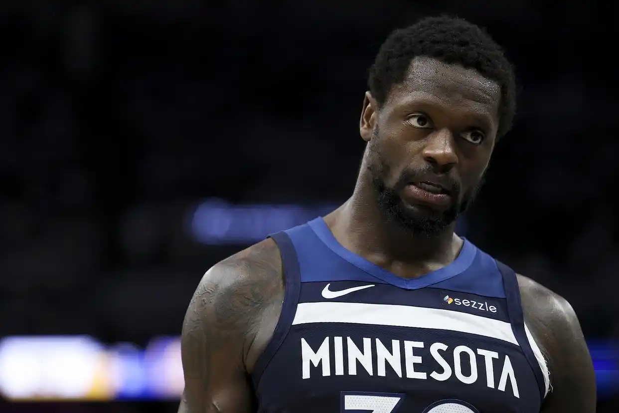 西卡33+10,兰德尔31分,华子伤退,森林狼主场击败步行者