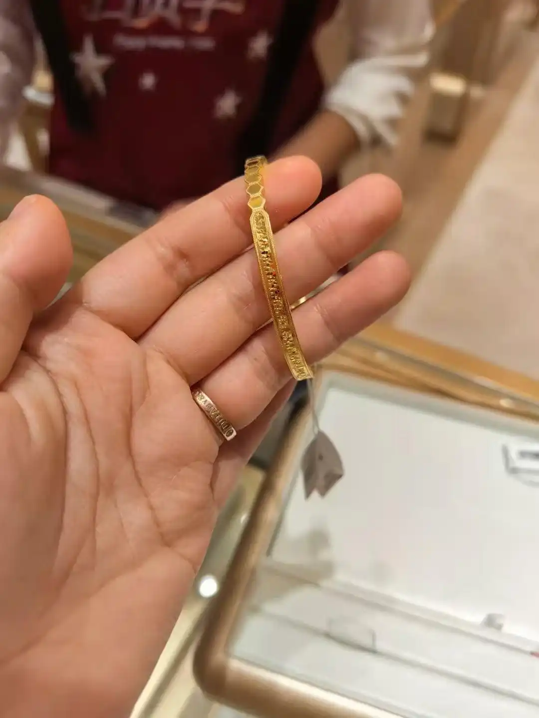 水贝黄金价格波动分析_中产涌入海南抢黄金_深圳水贝黄金市场行情