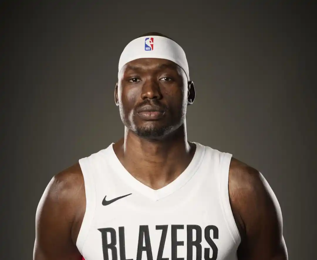 NBA|开拓者136-134险胜爵士,杨瀚森2分,马尔卡宁32分5板,霍勒迪27分5板8助