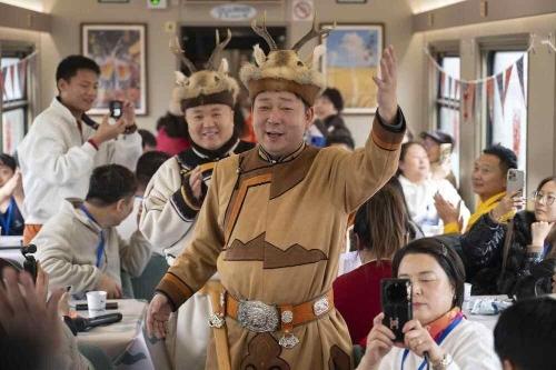 中国亚冬会冰雪成绩_2025都灵冬奥会奖牌榜_中国冰雪运动发展历程