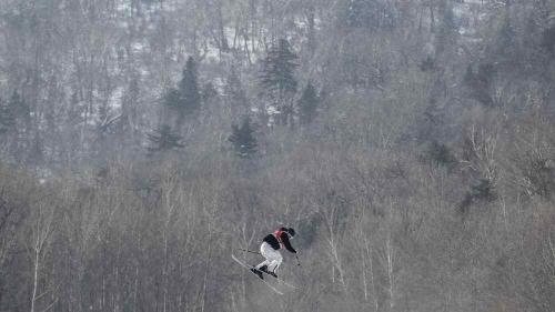 2025都灵冬奥会奖牌榜_中国亚冬会冰雪成绩_中国冰雪运动发展历程