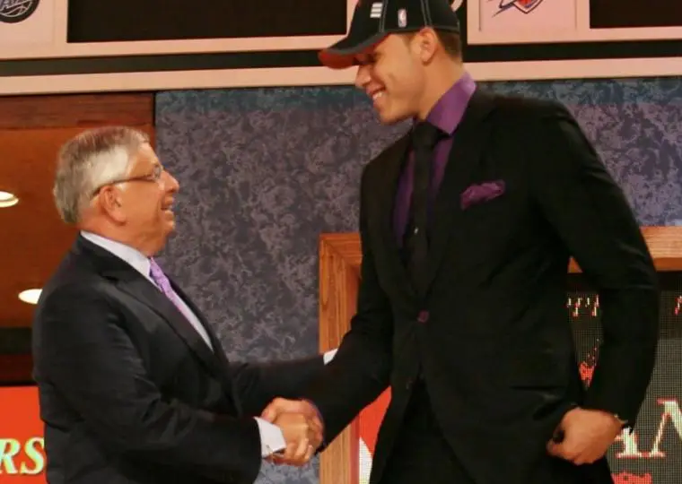 历史唯二,09届选秀得分实力惊人!三人破25万分,双星冲击3万大关