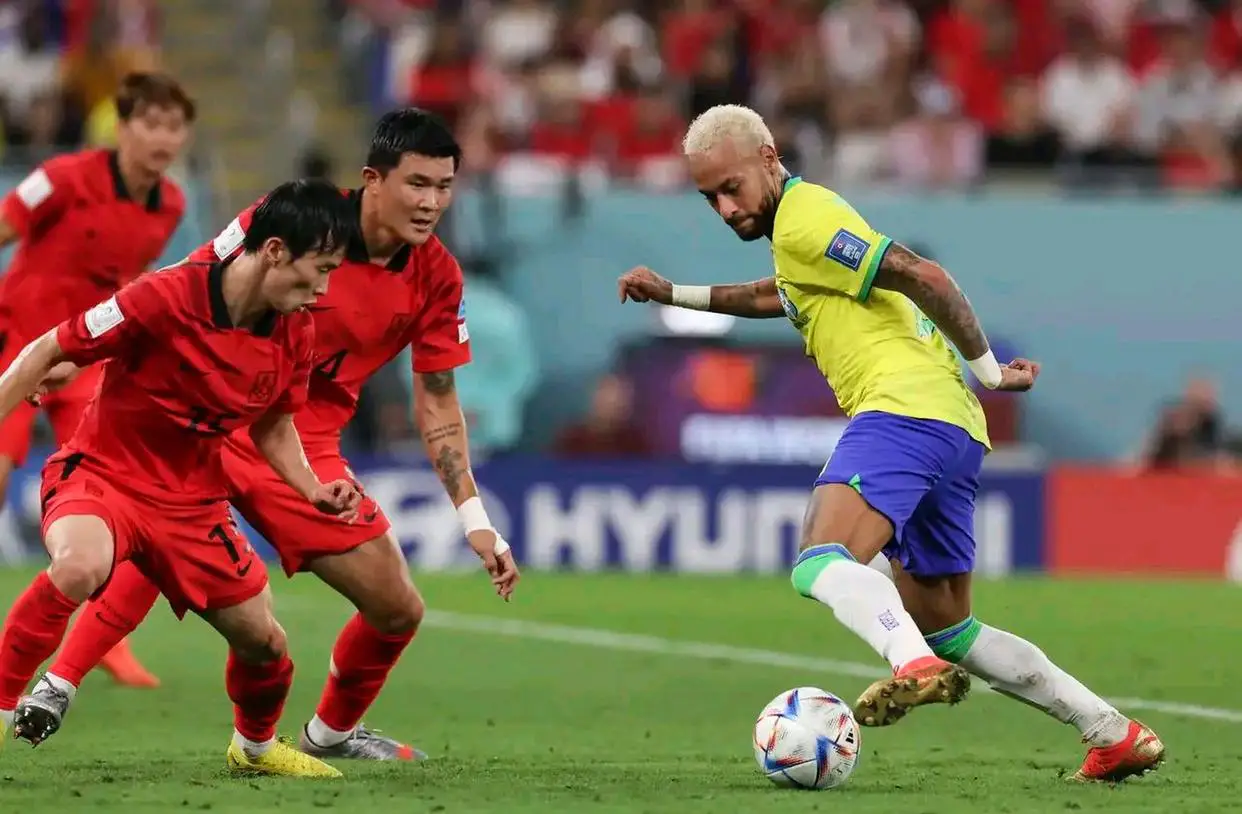 2026世界杯韩国队_韩国男足世界杯实力_韩国队巴西热身赛惨败分析