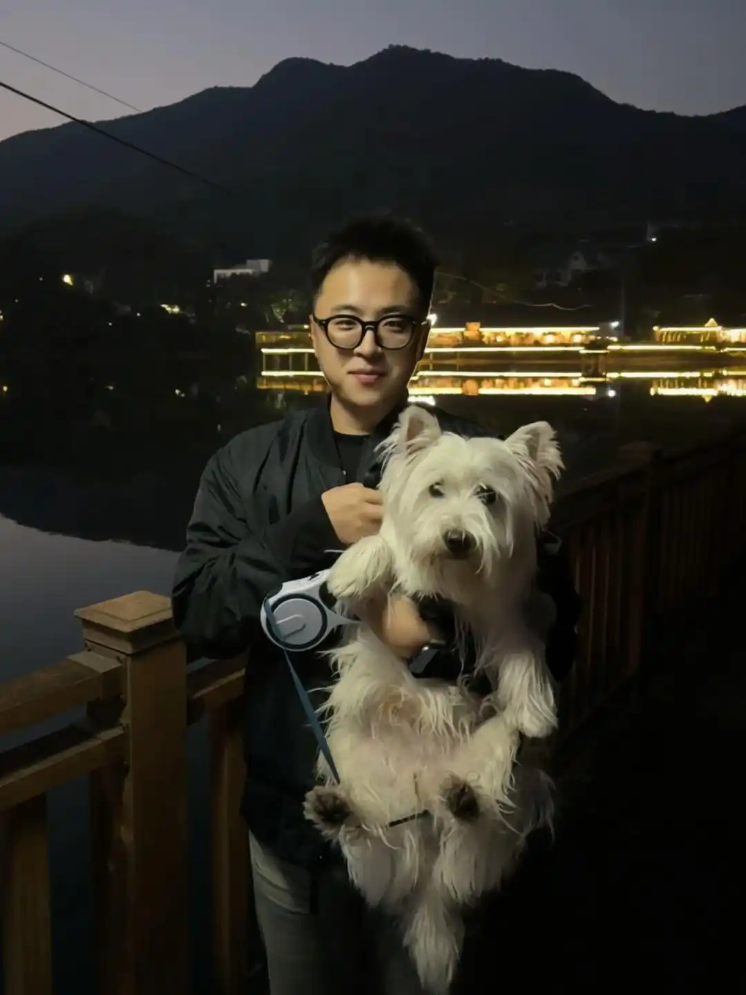 新修订的《中华人民共和国治安管理处罚法》正式落地实行 犬只不牵绳伤人处罚 宠物扰民违规饲养烈性犬法律惩戒_史上最严养犬令实施 律师全面解读