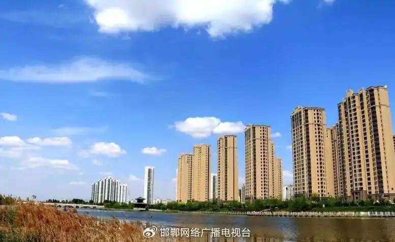 前行乘势阔步上行的意思_乘势而上 阔步前行_乘势前行的意思