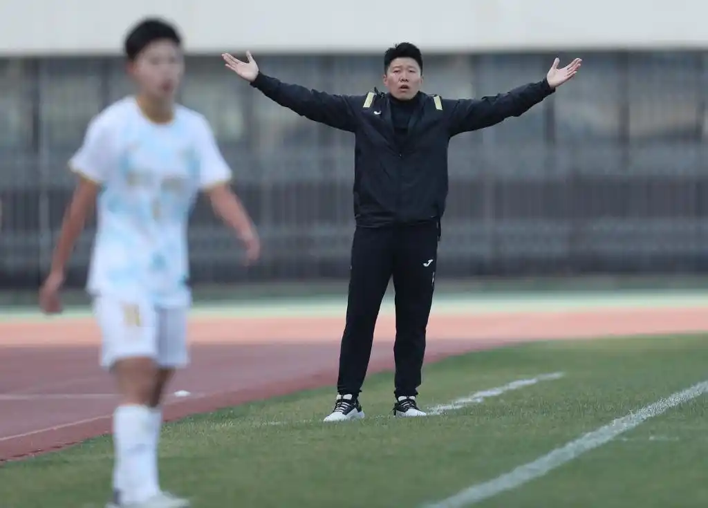 樊振东萨尔布吕肯_樊振东德国杯冠军_樊振东收获留洋生涯首冠