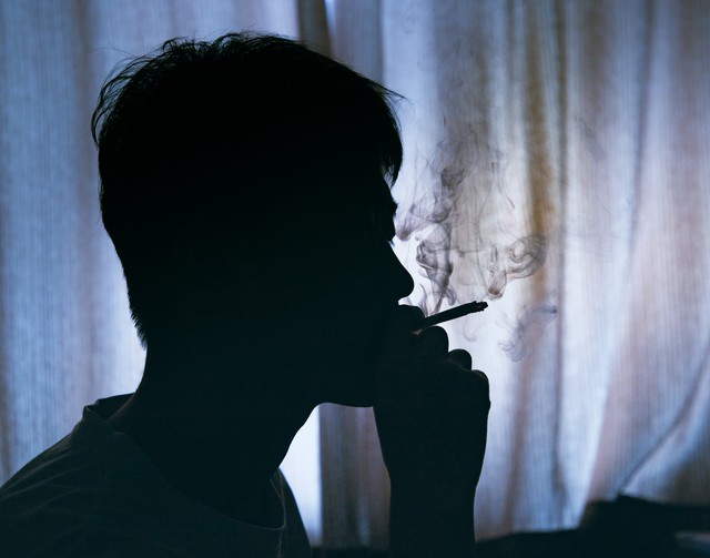 女生抽烟会瘦吗_戒掉烟瘾_减掉80斤体重