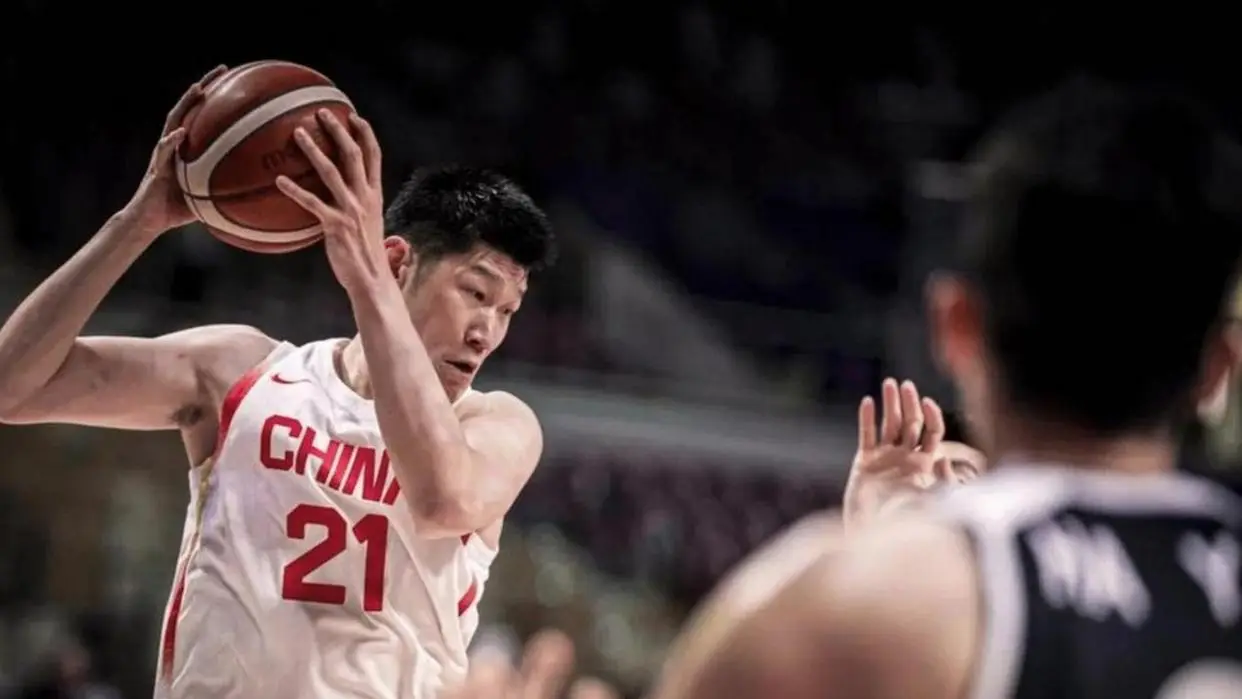 中国男篮伊朗男篮比赛分析_胡金秋郭艾伦伤病情况_亚洲篮球锦标赛