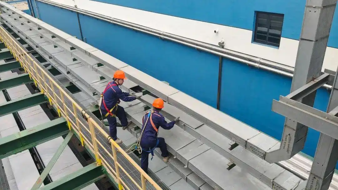 台风“巴威”来袭 直击防台一线_台风巴威超强台风 防台防汛措施 新凤鸣集团应急响应